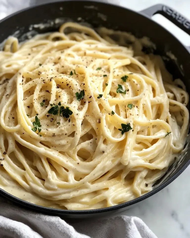 One Pot Creamy Garlic Pasta: The Ultimate Comfort Dish - Featured Image